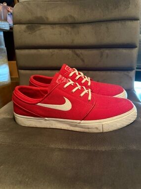 Nike SB Zoom Stefan Janoski Men’s Size 10 Sneakers Red and White